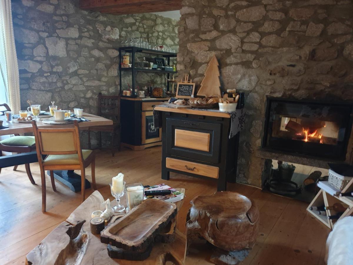 La Petite Chapelle Hotel Font-Romeu-Odeillo-Via Eksteriør billede